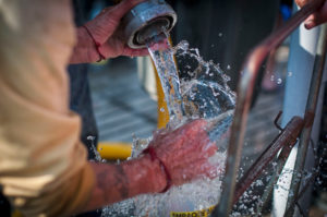 Familias de Chiloé y alrededores dependen de camiones aljibes para tener agua