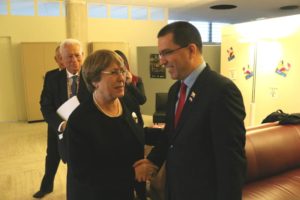 Canciller de Maduro se encuentra con Bachelet y la invita a Venezuela