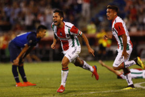 Claudio Bravo felicitó a Palestino por su clasificación en Copa Libertadores