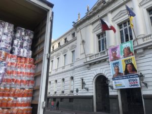 Municipalidad de Santiago y CMPC envían ayuda a damnificados de Camiña