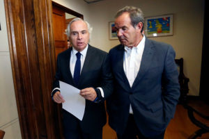 Allamand afirma que control preventivo a menores de 14 