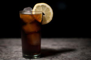 Diputados UDI quieren prohibir el ingreso de pisco peruano en Chile