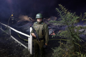 Nuevo ataque incendiario: Desconocidos maniataron a cuidador de fundo y familia