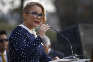 Cathy Barriga despide al Secretario General de Codeduc tras polémica por insalubridad en escuela municipal