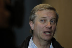 Kast explota porque parlamentarios chilenos no quieren estar con Bolsonaro: presidente del Senado le responde en el acto