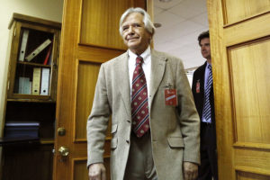 Suprema designó a Carlos Aránguiz como ministro instructor por la solicitud de extradición de Carlos Cardoen