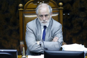 Presidente del Senado pidió 