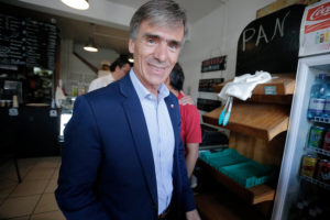 Ministro Valente aclaró sus dichos sobre las novelas: 