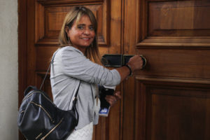 Van Rysselberghe se declara feminista pero desliza críticas: 