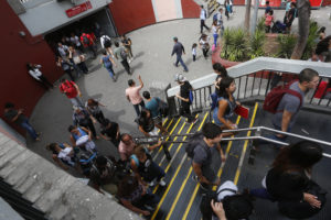 Metro suspendió su servicio en parte de la Línea 1 por persona que cayó a las vías