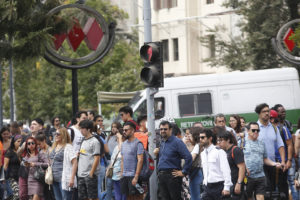 Metro informó que Línea 1 volvió a operar normalmente tras dos horas de suspensión