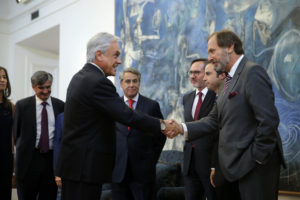 Ministros del TC solicitaron a Piñera un bono extra para aumentar sus sueldos