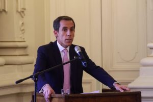 Alcalde Alessandri y votación en Instituto Nacional: 