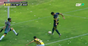 VIDEO | El increíble gol que se perdió Isaac Díaz en la derrota ante Coquimbo