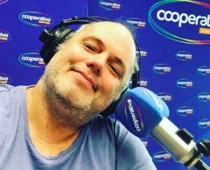 “La basura humana”: Esnaola funa y recopila comentarios macabros de tuiteros por episodio xenófobo en supermercado