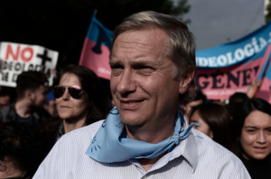 Kast y control de identidad : 