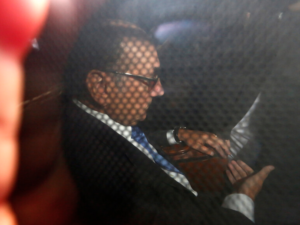 Embargo a Fuente-Alba incluye parcela en Chicureo, un Porsche y 3 departamentos