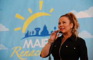 No todo es color rosa en Maipú: Cathy Barriga manda a pintar dorada camioneta municipal