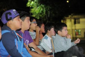 Cine Bajo las Estrellas cautiva a vecinos del Biobío y La Araucanía
