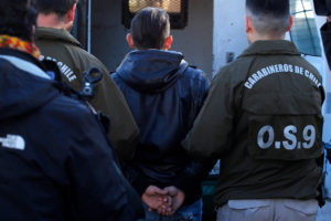 Caen autores de robo a tienda de motos: se llevaron hasta los santitos de yeso