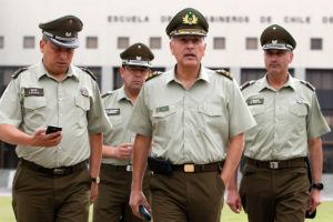 Director de Carabineros respaldó control de identidad para mayores de 14 años