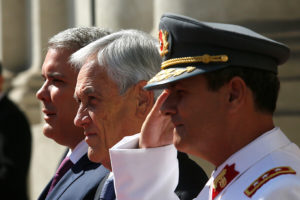 Presidente de Colombia inicia su visita de Estado en el Palacio de La Moneda