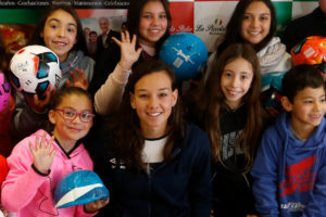 FIFA destacó a Christiane Endler por su rol en el fútbol femenino en el 8M