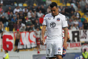 Esteban Paredes no viajará a El Salvador y Mario Salas lo guardaría para duelo ante la UC