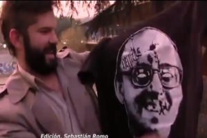 Diputado Gabriel Boric fue multado por el Congreso por polera de Jaime Guzmán