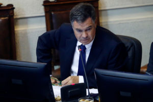 Ossandón vuelve a la carga contra Piñera: 