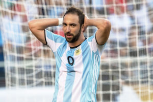 Higuaín anunció su retiro de la selección argentina: 