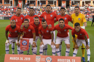 Adelantan que la Roja volverá a caer en ranking FIFA tras gira por Norteamérica