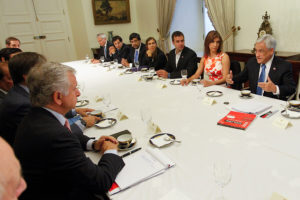 Piñera se reúne con Pymes para defender reforma tributaria