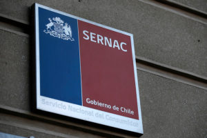 Sernac presentó demanda colectiva contra compañía que no cumplió publicidad en seguros