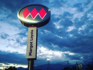 FOTOS | Coordinadora 8M anticipa la huelga feminista cambiando los nombres de las estaciones del Metro