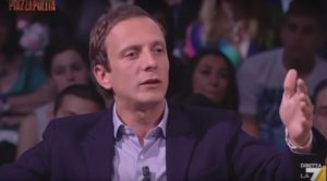 Político italiano de ultraderecha contrario a las vacunas fue hospitalizado por varicela