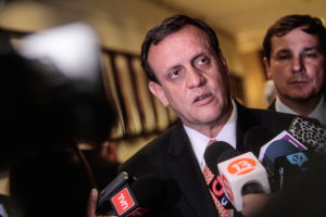 Rector UC y críticas de Frei por muerte de su padre: 