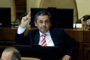 Comisión de Ética pide explicaciones a diputado RN Durán por 