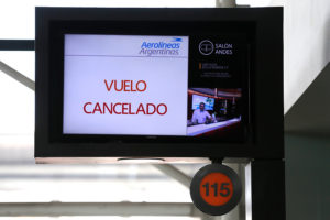 Aerolíneas cancelaron vuelos hacia Argentina por paro general