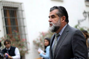 Justicia declara admisible querella contra Rodrigo Ubilla por compra de terrenos en zona indígena