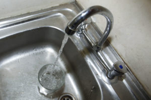 Senado no anulará votación que rechazó consagrar el agua como bien de uso público