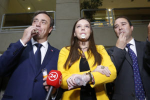 FOTOS | Diputada Camila Flores se sometió al test de drogas en el Congreso