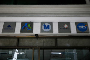 Senado pide a FNE que investigue posible colusión de isapres en alzas de precios