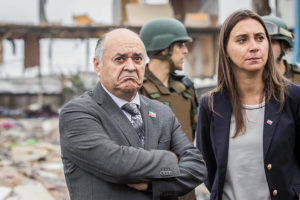 Gobierno y renuncia de intendente Ulloa: 
