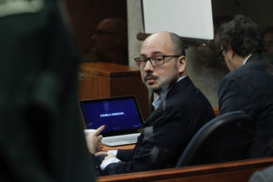 Ex socio de Nicolás López y acusaciones de abuso: 