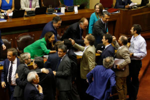 Cámara de Diputados aprobó el TPP-11 con oposición dividida