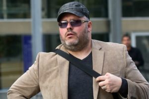 Dávalos criticó a los hijos de Piñera: 