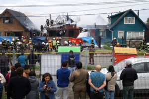 Seis muertos dejó caída de avioneta sobre casas de condominio cerca del aeródromo La Paloma
