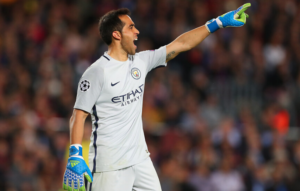 VIDEO | Claudio Bravo recibió un inesperado saludo de cumpleaños