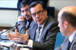 Diputado Urrutia por desvinculación de edecán naval: “No me parece razonable